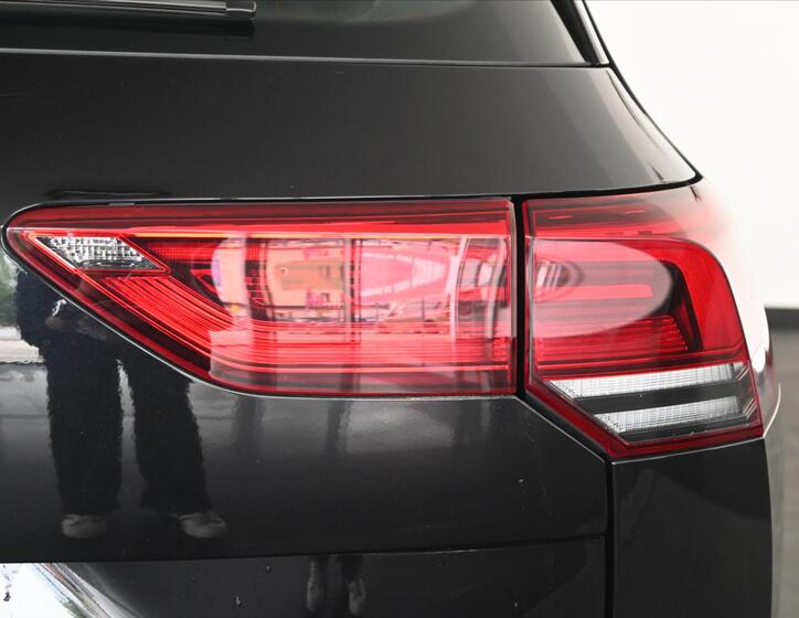 Volkswagen Golf 33