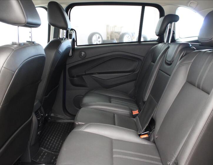 Ford Grand C-MAX 14