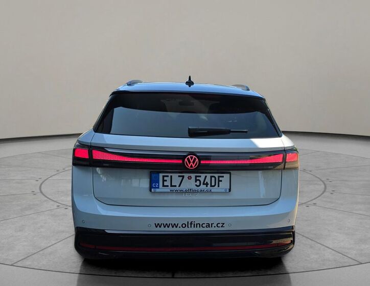 Volkswagen ID.7 4