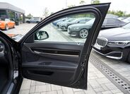 BMW Řada 7 16