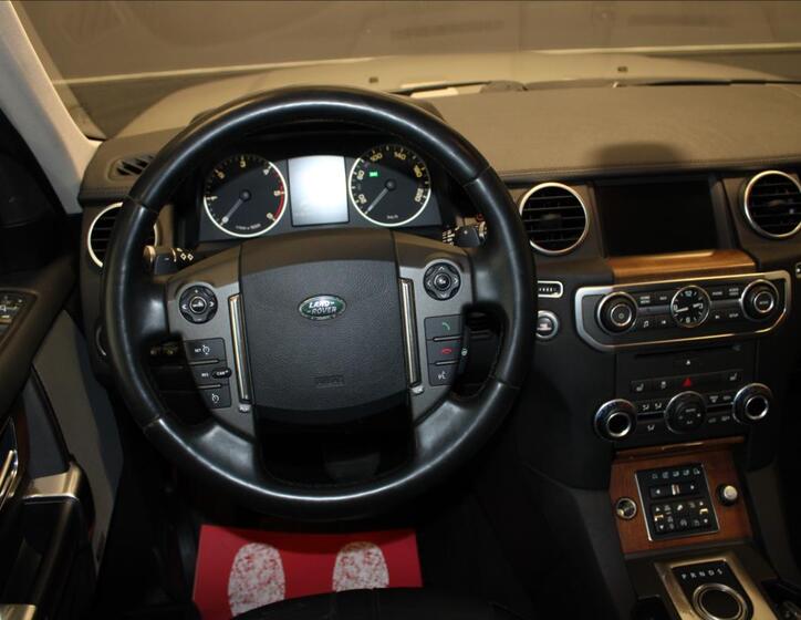Land Rover Discovery 26
