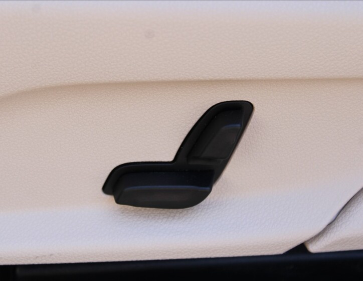 Mercedes-Benz GLC 27