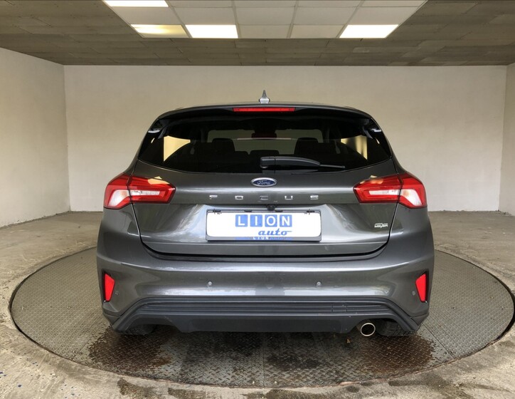 Ford Focus 6