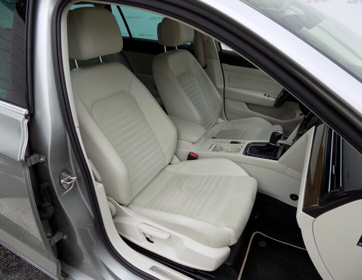 Volkswagen Passat 16