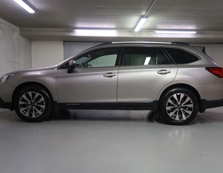 Subaru Outback 8