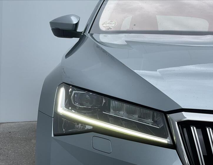 Škoda Superb 16
