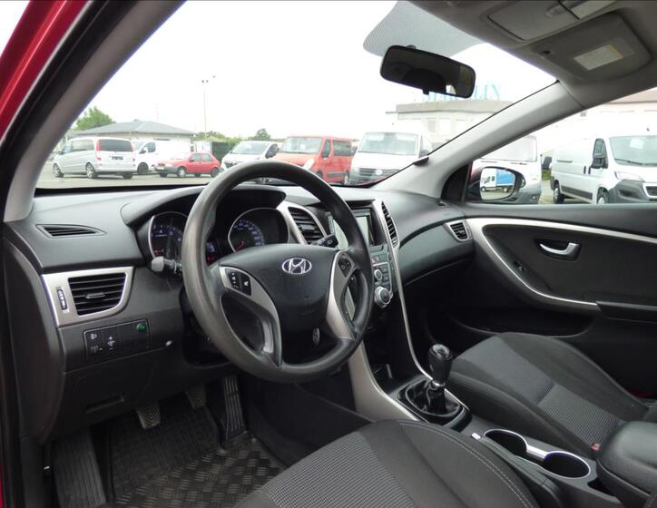 Hyundai i30 11