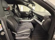 Audi Q8 13