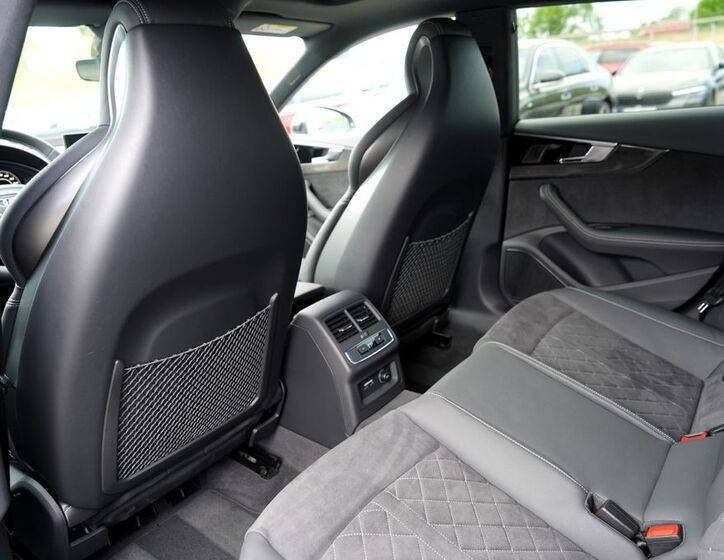 Audi RS5 36