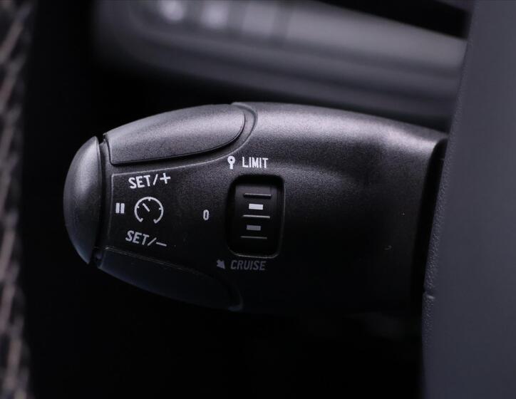 Peugeot 2008 18