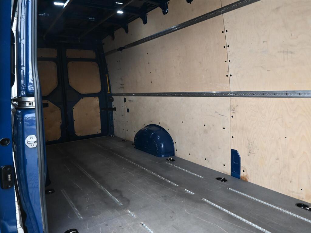 Volkswagen Crafter 26