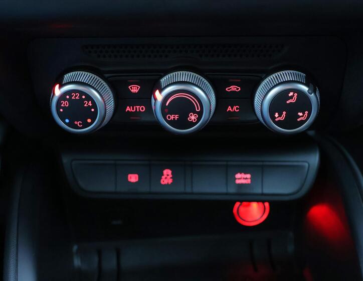 Audi S1 29