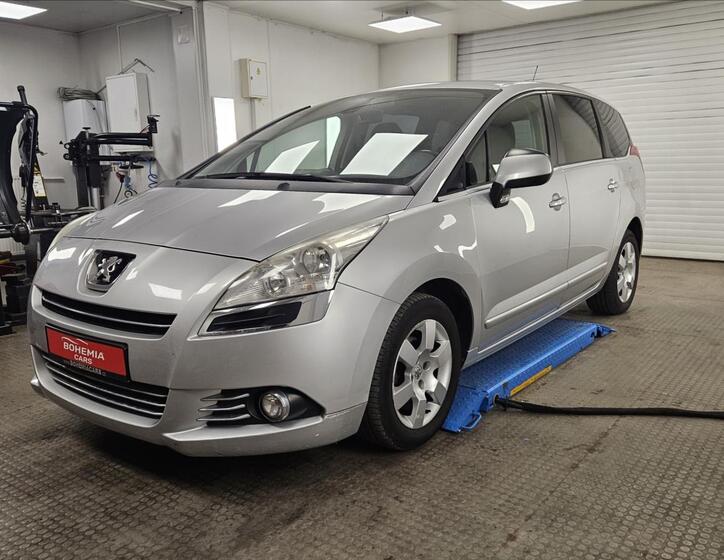 Peugeot 5008 3