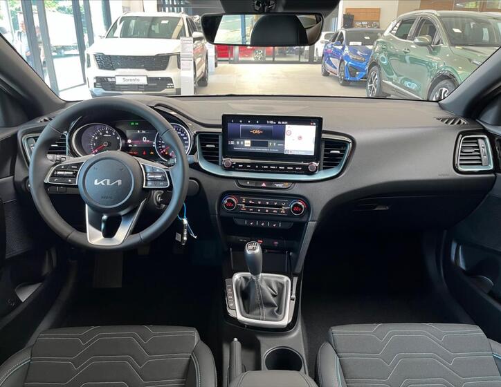 KIA Ceed 10