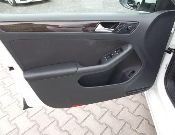 Volkswagen Jetta 23