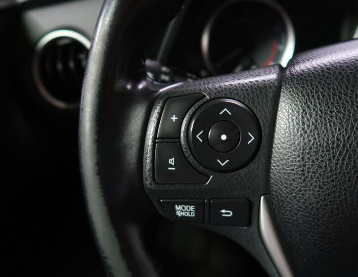 Toyota Auris 23