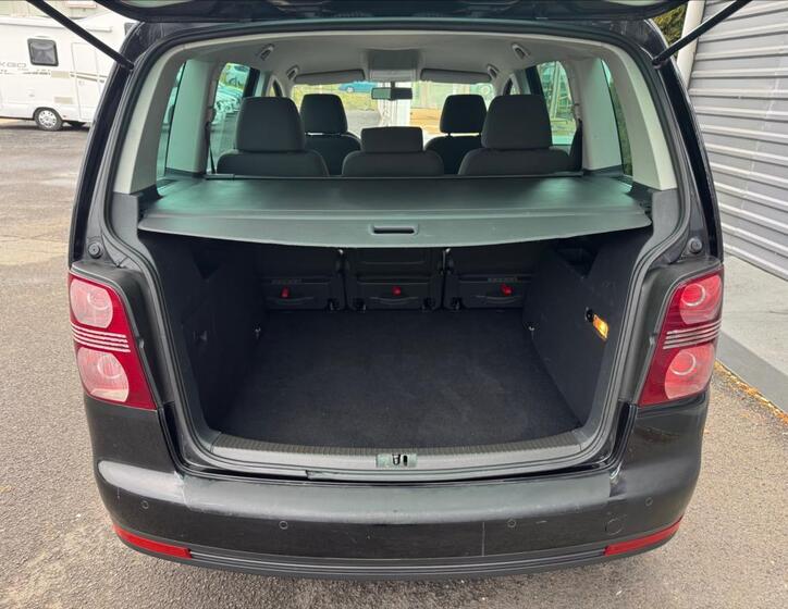 Volkswagen Touran 10