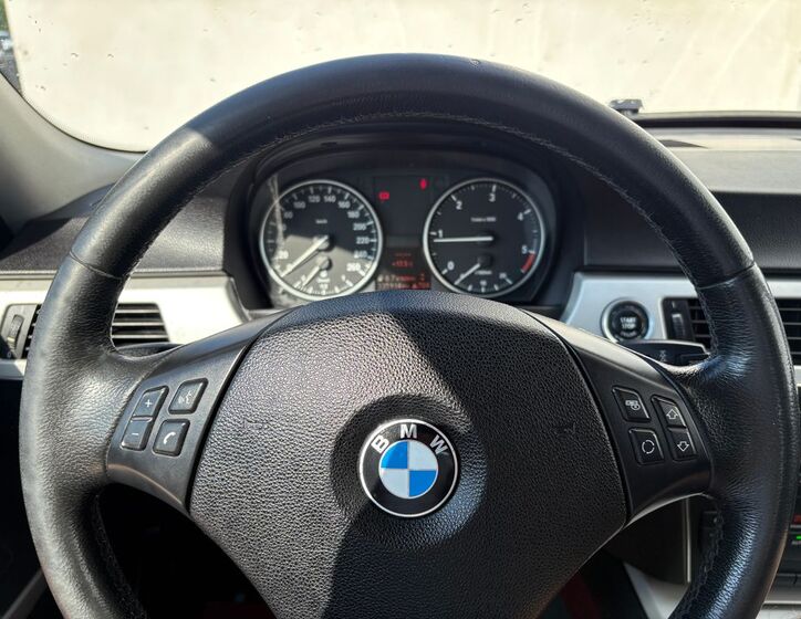 BMW Řada 3 8