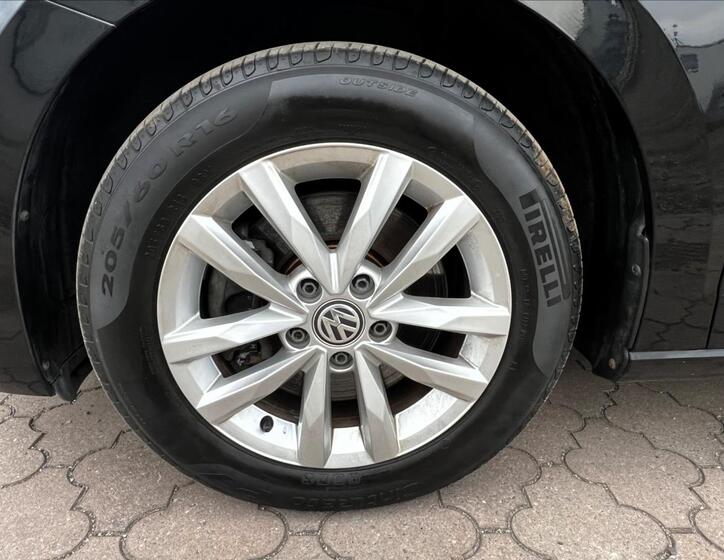 Volkswagen Touran 11