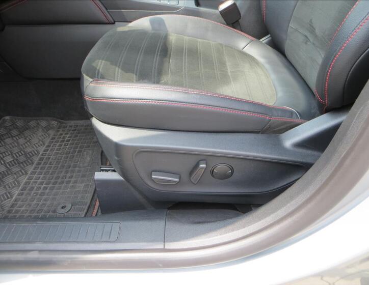 Ford Kuga 17