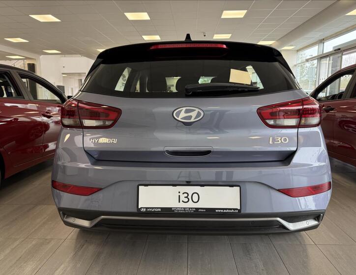 Hyundai i30 4