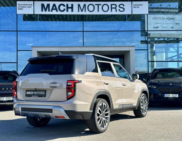 SsangYong Torres 8