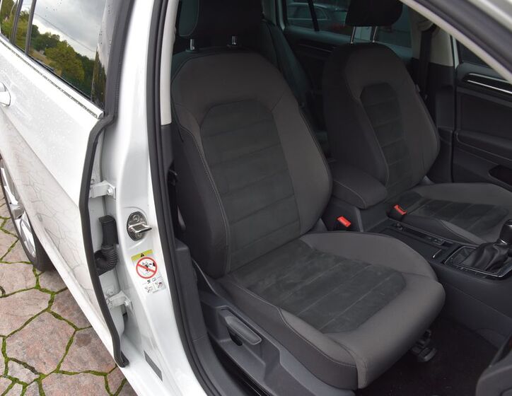 Volkswagen Golf 20