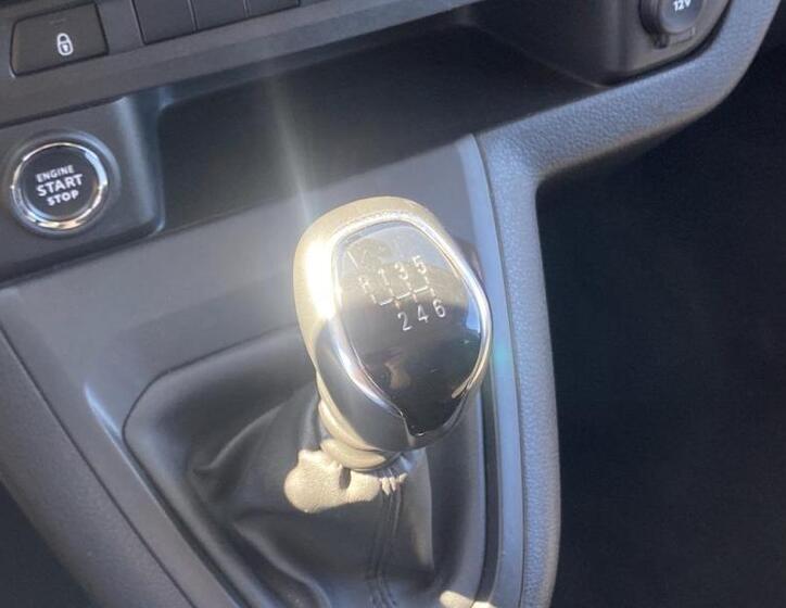 Toyota ProAce Verso 29