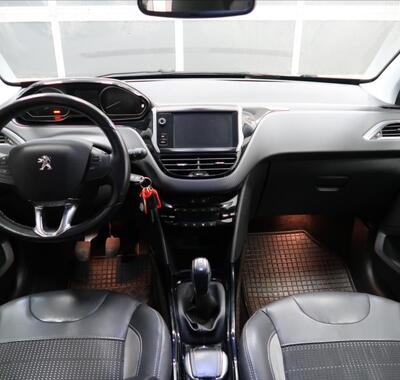Peugeot 2008 12