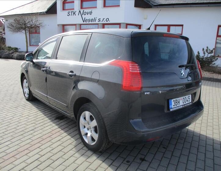 Peugeot 5008 3