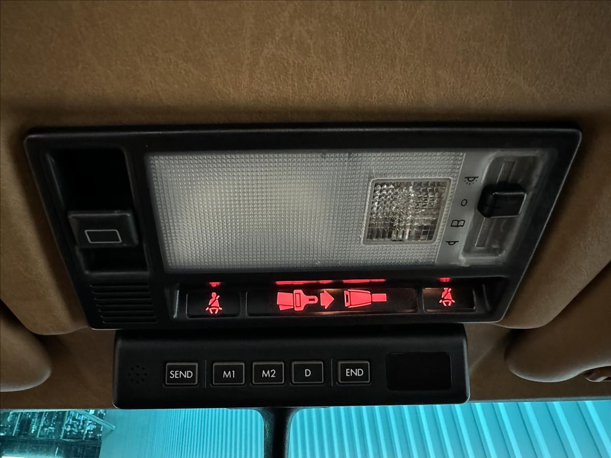 Mercedes-Benz 124