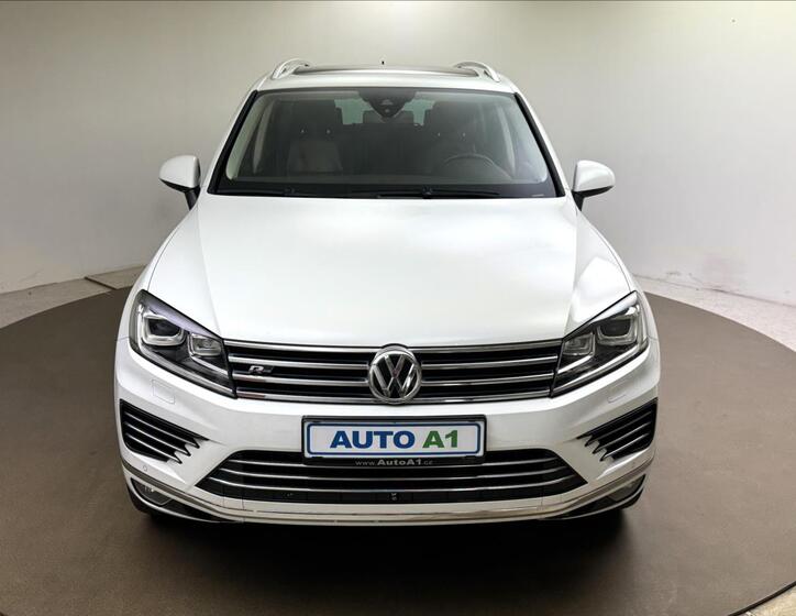 Volkswagen Touareg 2