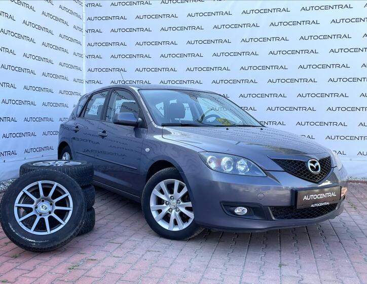 Mazda 3 1