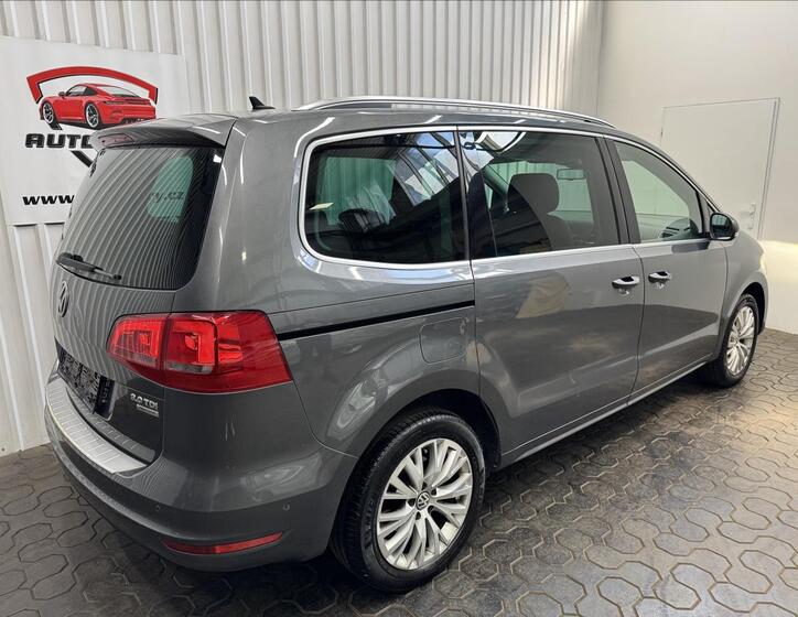 Volkswagen Sharan 8