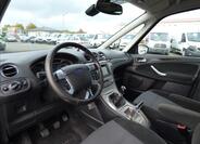 Ford Galaxy 12