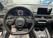 Audi RS4 13