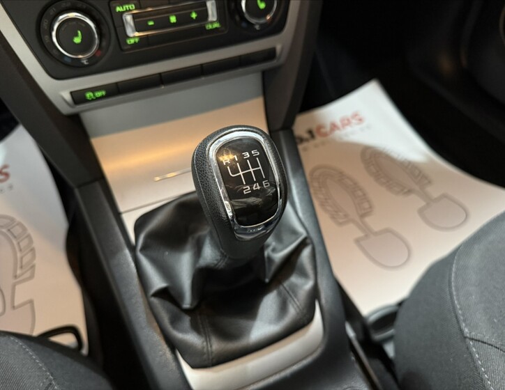 Škoda Octavia 14