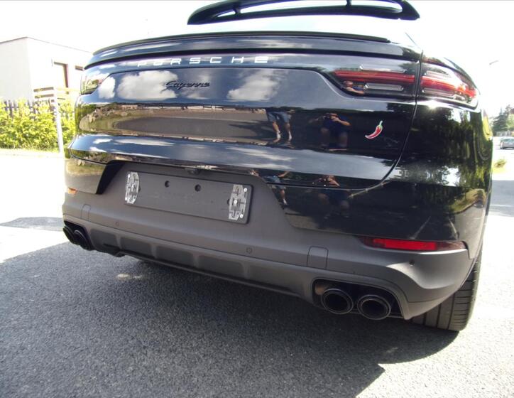 Porsche Cayenne 32