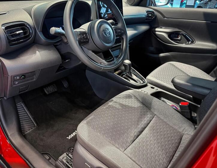 Toyota Yaris Cross 5