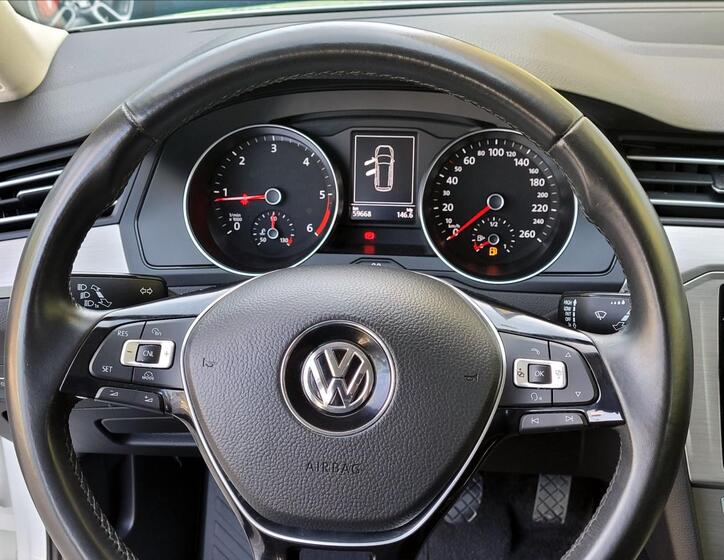 Volkswagen Passat 33