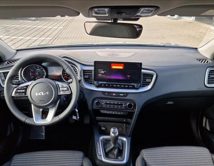 KIA Ceed 10