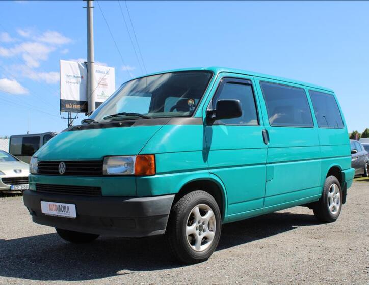 Volkswagen Caravelle 1