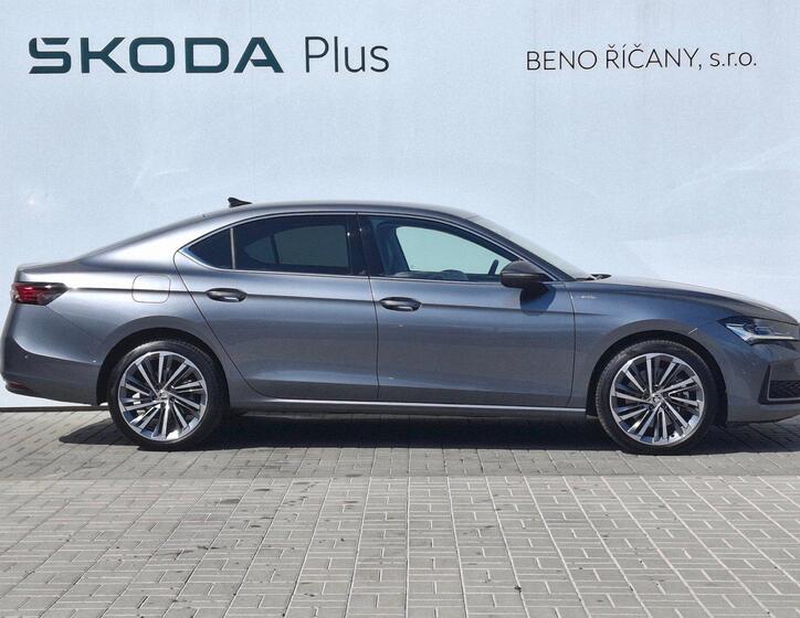 Škoda Superb 16