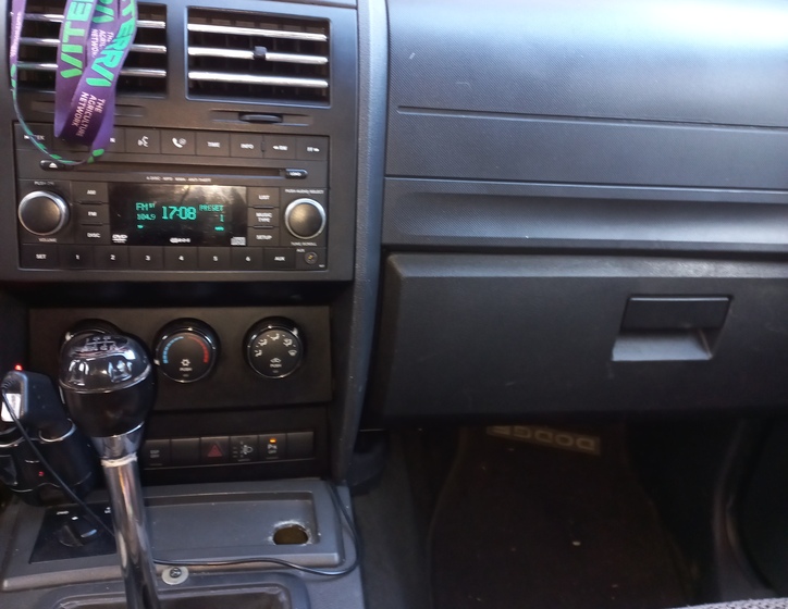 Dodge Nitro 4
