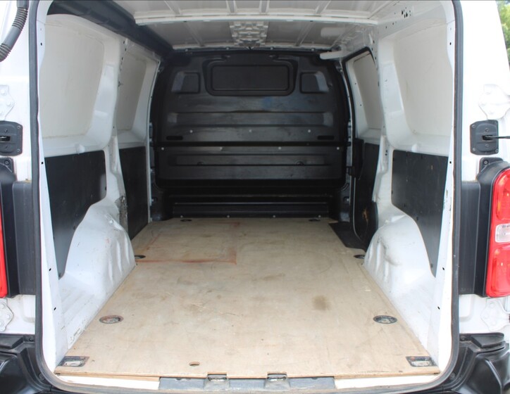 Opel Vivaro 22