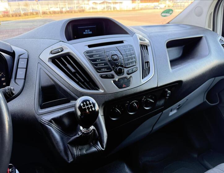 Ford Transit Custom 12