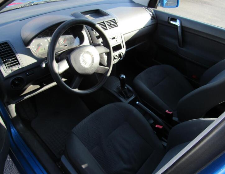 Volkswagen Polo 9