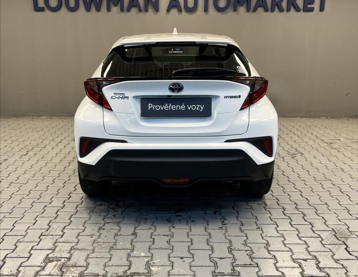 Toyota C-HR 13