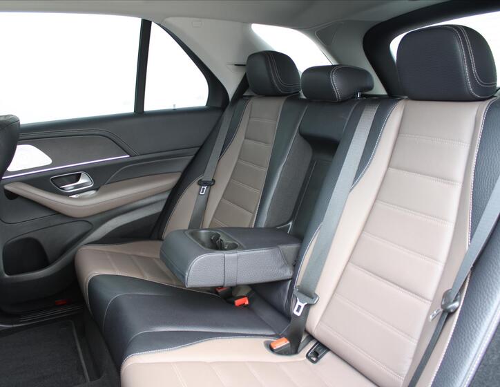 Mercedes-Benz GLE 11