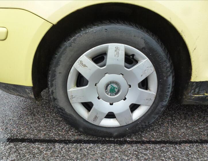 Volkswagen Polo 40